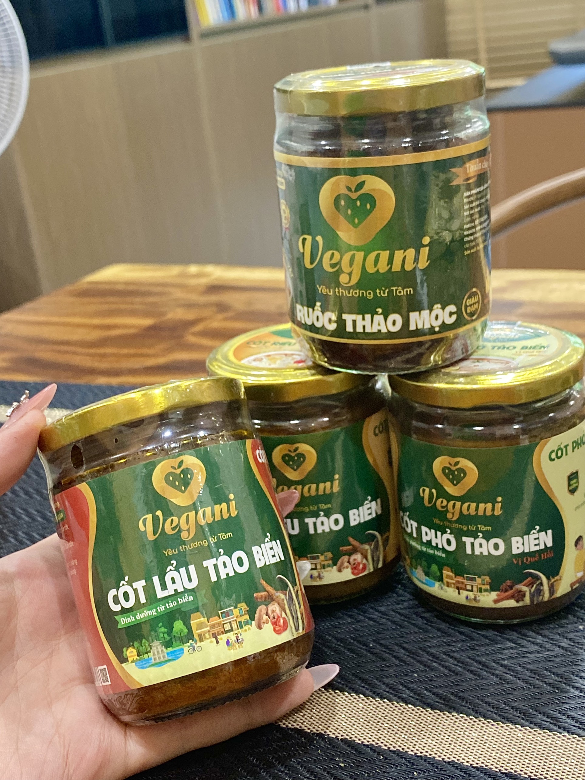 Cốt lẩu tảo biển - Vegani